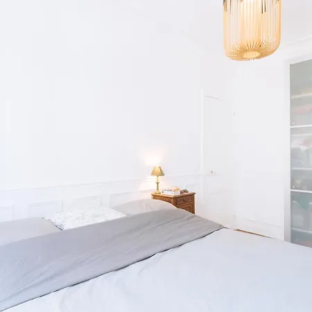 Lovely & Spacious 1bd Apart For 4 In Paris